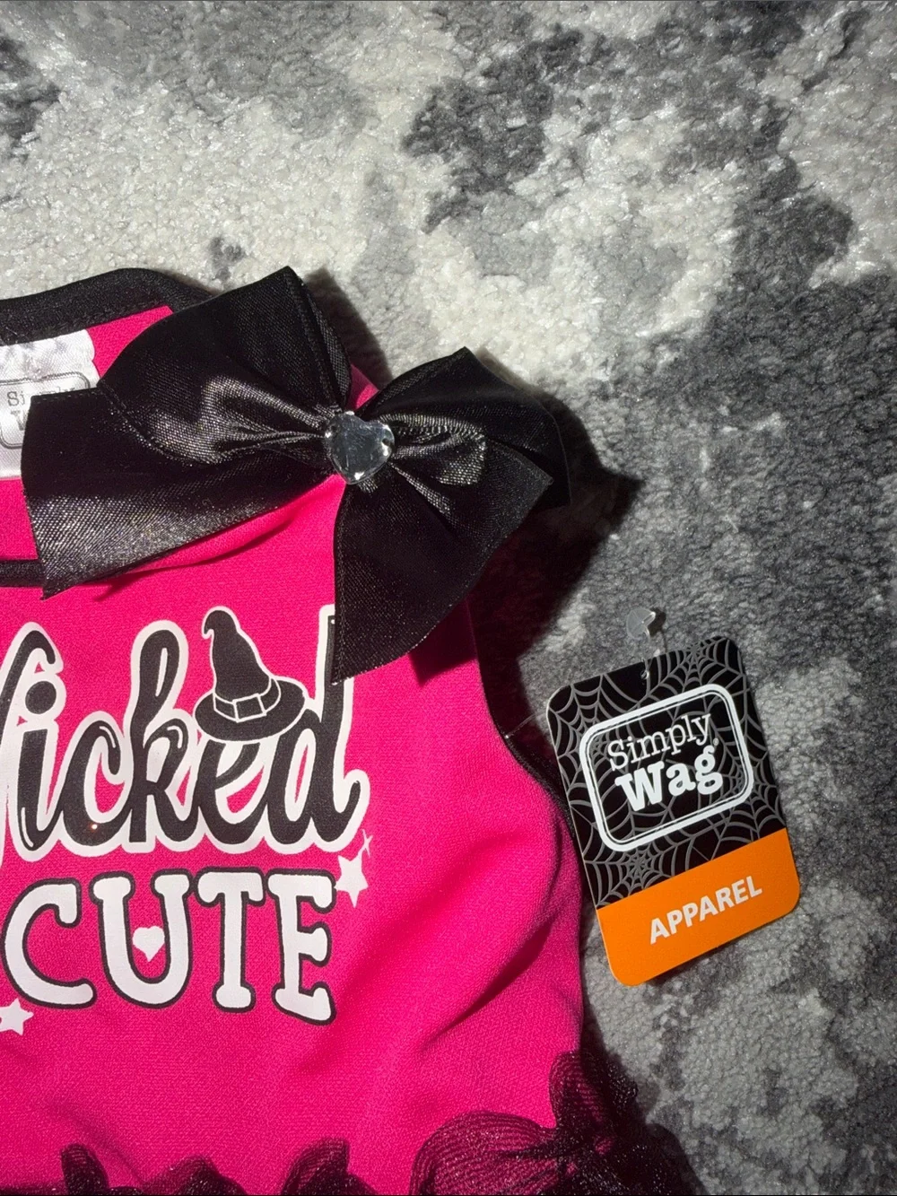 Simply wag bright pink